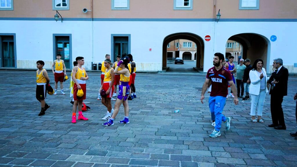 2-1024x576 Sport, rispetto e crescita: Italia vs Irlanda alla Scuola Allievi Agenti di Caserta