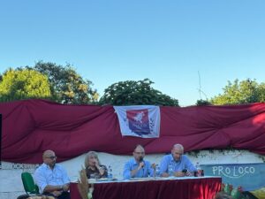 foto-3-300x225 Successo per “Letture d’Estate – Alla scoperta delle nostre radici” a Castel Morrone