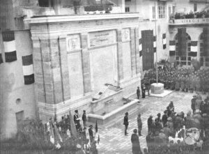 Foto-inaugurazione-del-Monumero-Scalera-300x221 Torna a Maddaloni l’erede della Scalera Film: Giorgio Scalera