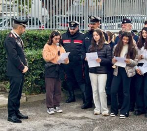 image006-300x268 Caserta, studenti della “Dante Alighieri” e Carabinieri per la legalità. LE FOTO.
