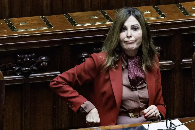 ministra Daniela Santanchè