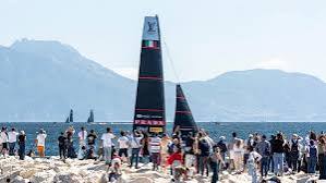 images-72 SPECIALE AMERICA'S CUP: Grande successo per l'America's Cup, 250.000 sul lungomare di Napoli